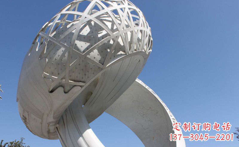 绵阳广场戒指不锈钢雕塑 (2)