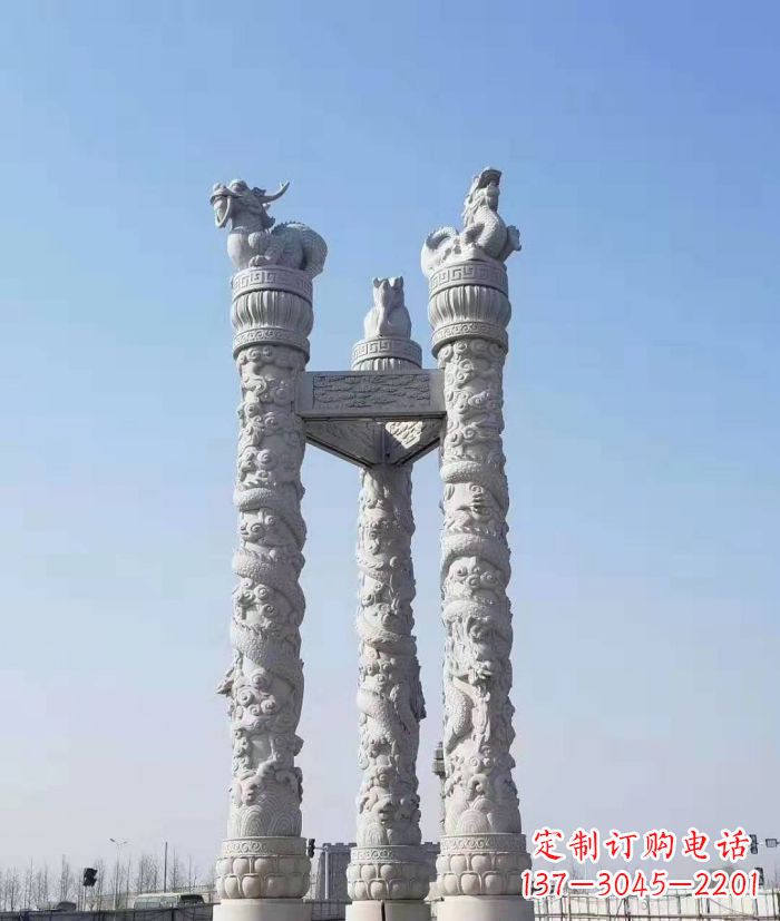绵阳领雕塑:十二生肖石柱多彩景观