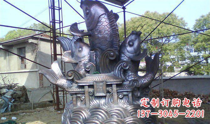 绵阳广场鲤鱼跃龙门景观铜雕