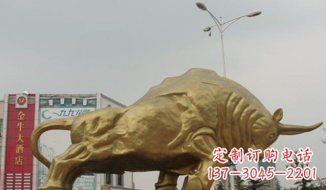 绵阳广场拓荒牛铜牛铜雕 (2)