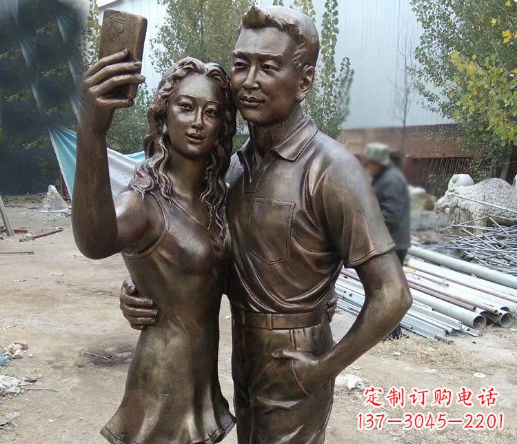 绵阳中领雕塑:精美的情侣雕塑