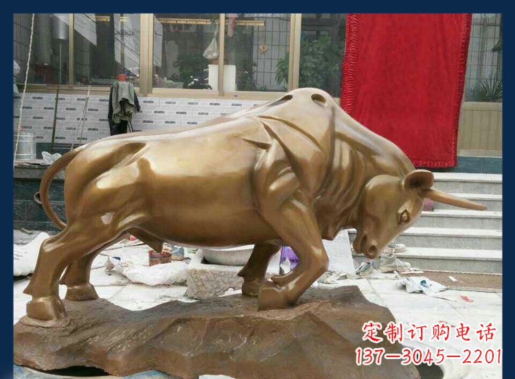 绵阳铜质金黄牛雕塑:添加活力与美观设计