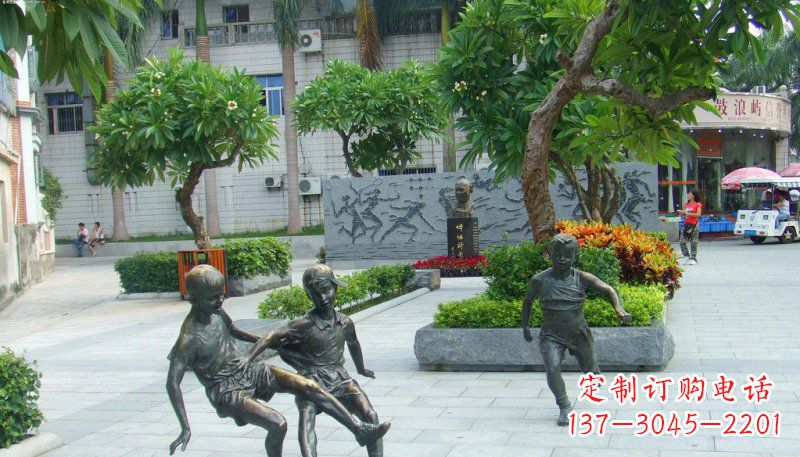 绵阳匠心细作,精致铜雕足球小孩