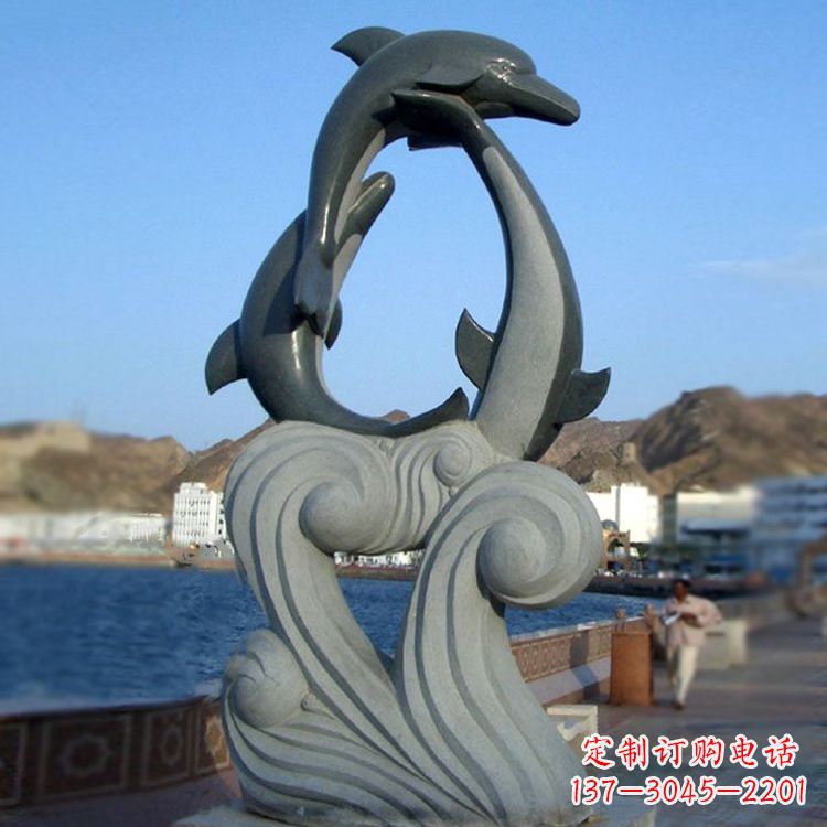 绵阳欣赏海豚石雕塑的美丽