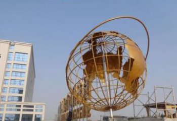 绵阳地球仪雕塑是一种雕刻艺术，它将地球仪的地…