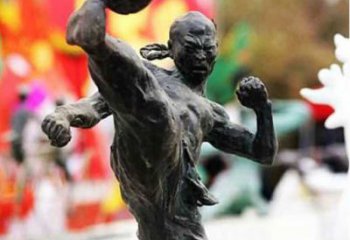 绵阳足球雕塑：展现无限自由
