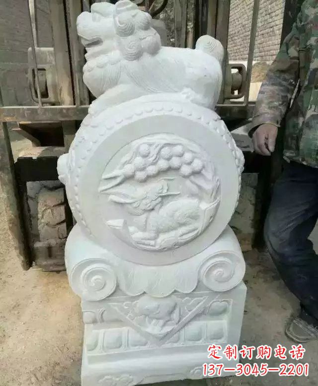 绵阳汉白玉狮子门墩