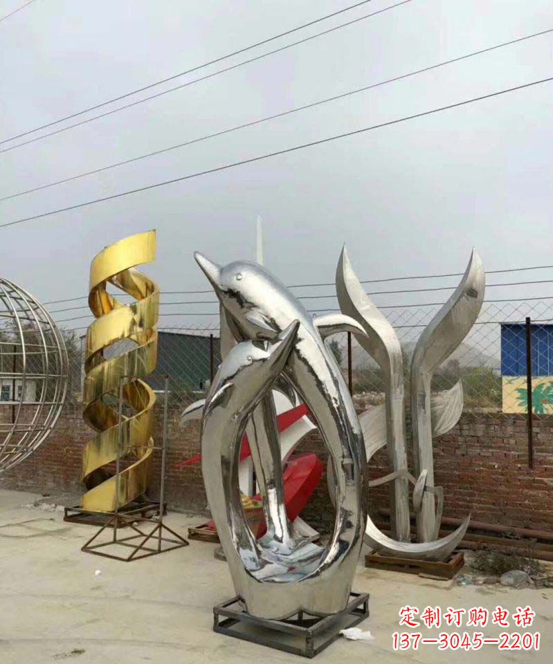 绵阳中领雕塑精致镜面不锈钢海豚雕塑