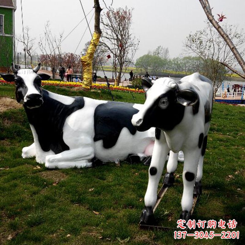 绵阳户外仿真动物雕塑-奶牛 (2)