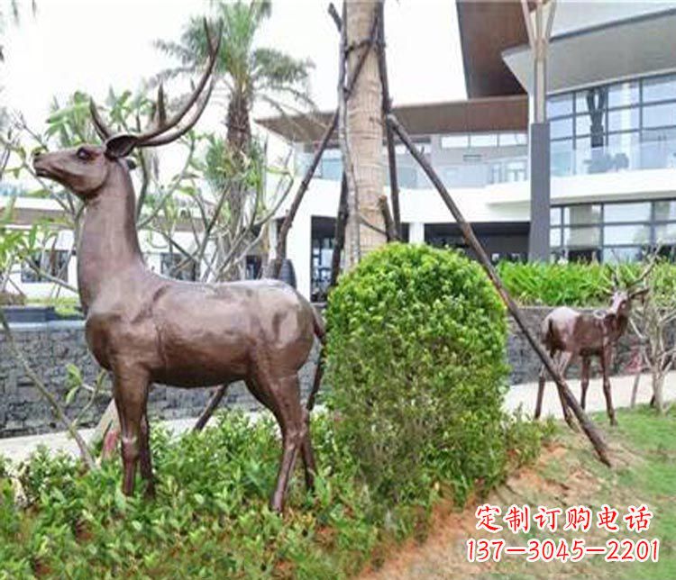 绵阳艺术大师铸造的精美梅花鹿雕塑