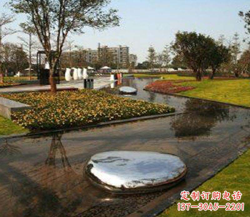 绵阳花园不锈钢水滴景观雕塑