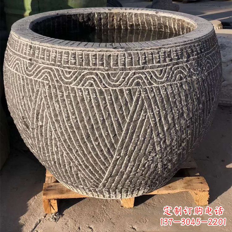 绵阳精美鱼缸雕塑,装点你的花园