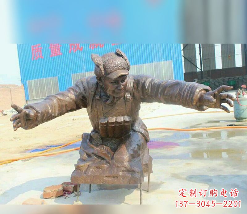 绵阳黄继光校园英雄铜雕:传承伟大精神