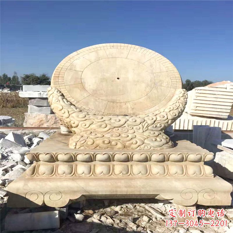 绵阳优雅而古典的黄锈石日晷雕塑