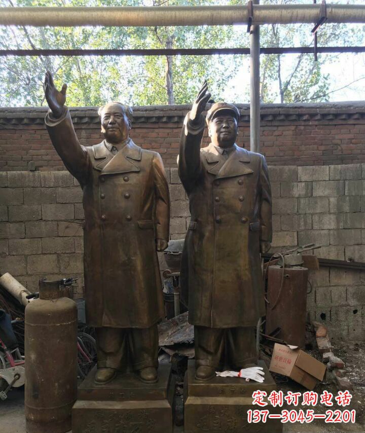 绵阳毛主席伟人铜雕——永恒的领袖形象