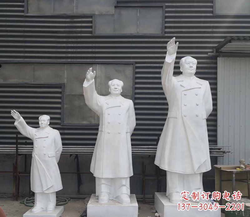 绵阳追随主席足迹,收藏挥手毛主席校园伟人石雕