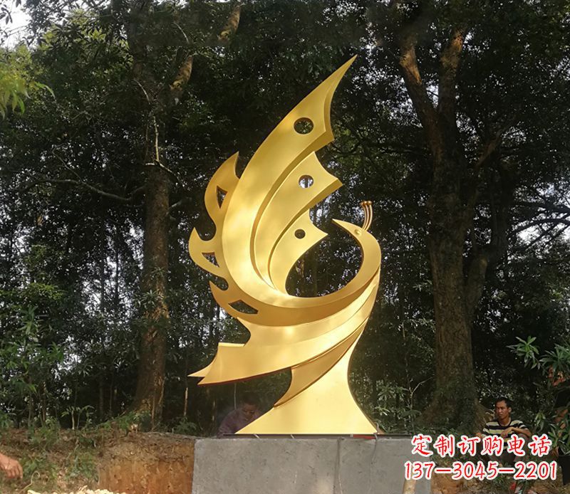绵阳以古典风格演绎不锈钢凤凰雕塑
