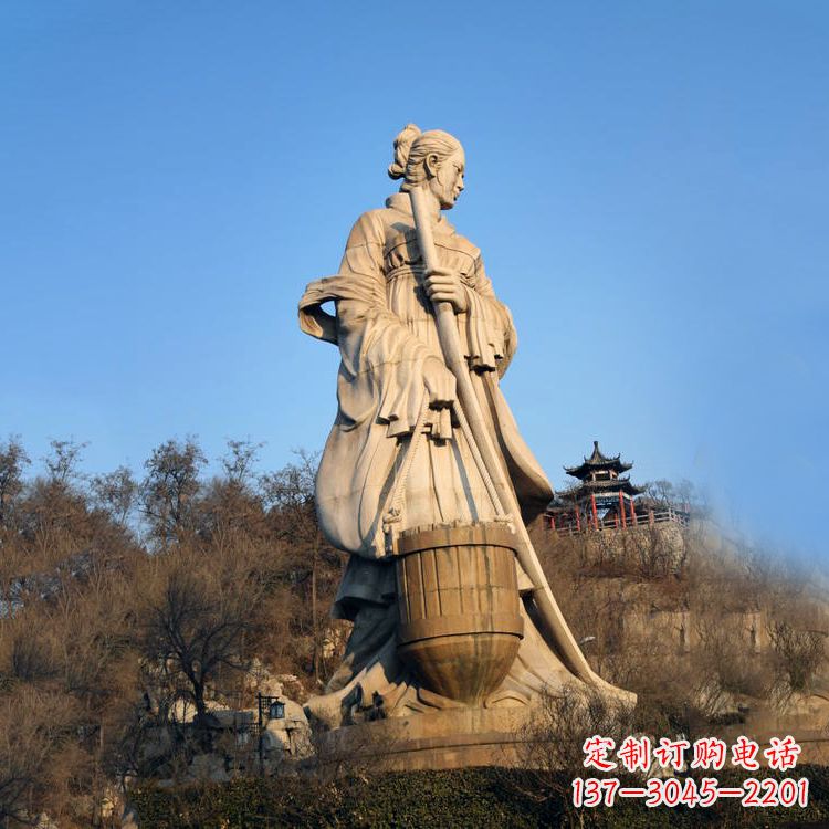 绵阳重温历史的美女雕塑