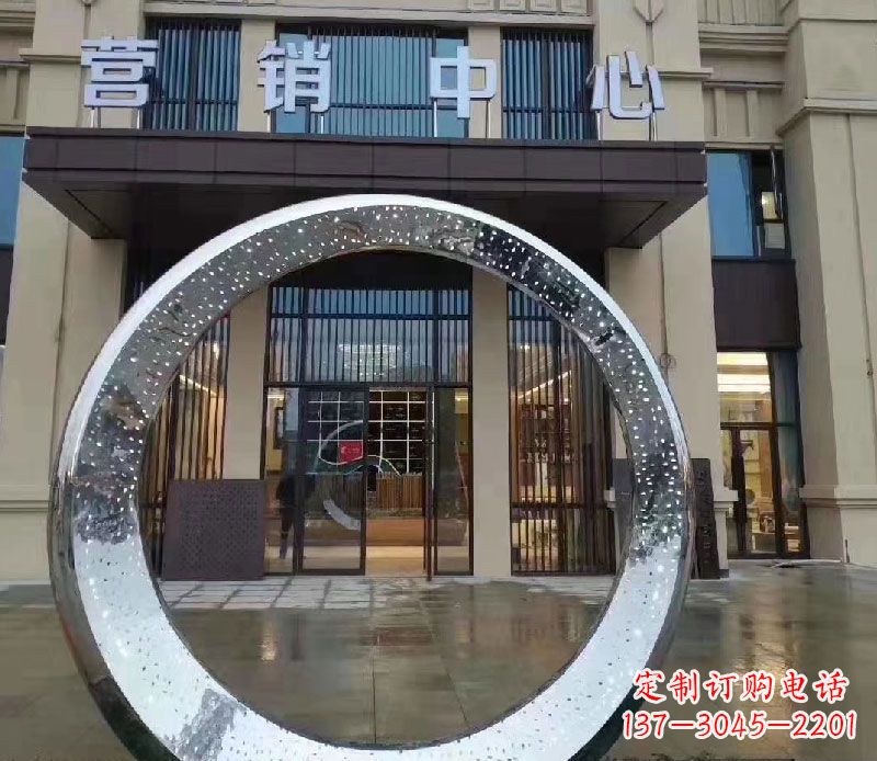 绵阳镜面时尚圆环不锈钢雕塑