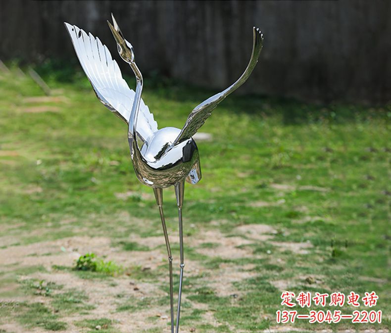 绵阳高端定制丹顶鹤展翅不锈钢雕塑