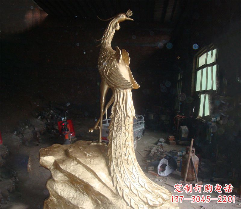 绵阳精美制作的孔雀雕塑