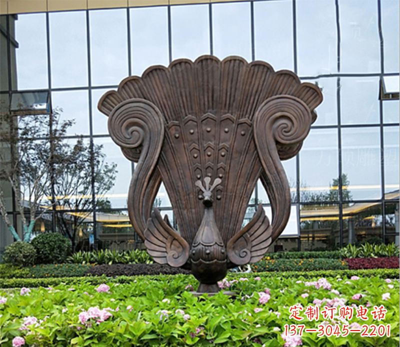 绵阳装点家园的精美孔雀雕塑