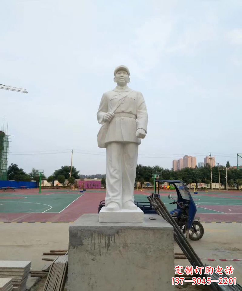 绵阳精美雷锋石雕,纪念伟大的民族英雄