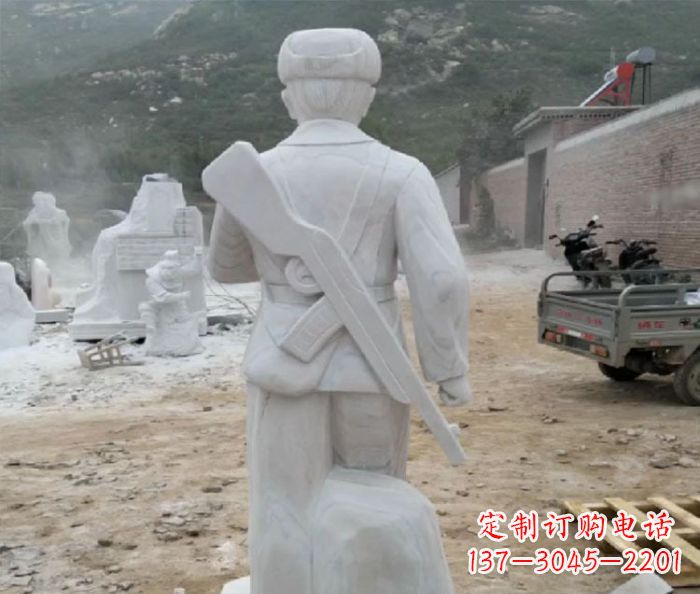 绵阳来自中领雕塑的经典定制雷锋雕塑