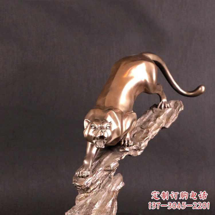 绵阳猎豹玻璃钢雕塑