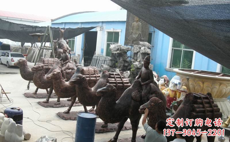 绵阳骆驼公园动物铜雕魅力无限