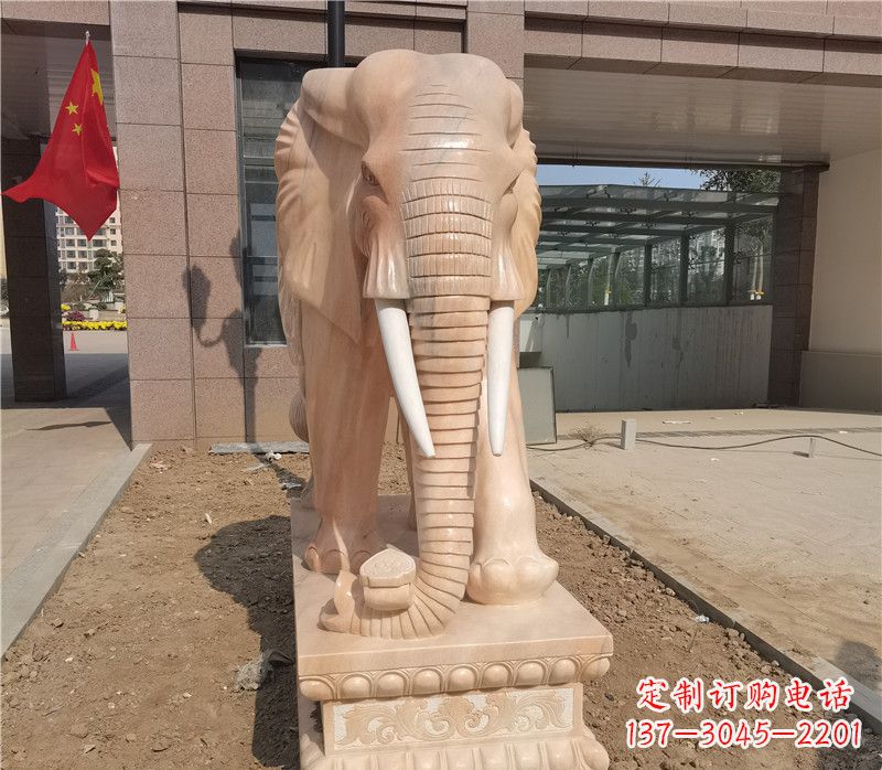 绵阳门口大象石雕