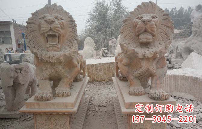 绵阳门口晚霞红西洋狮子雕塑