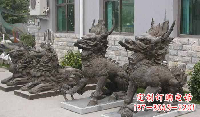 绵阳招财进宝,麒麟雕塑立足宅门口