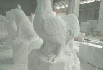 绵阳华丽而神奇的汉白玉中领生肖鸡雕塑