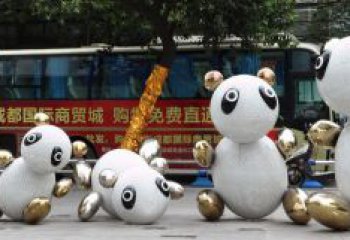 绵阳中领雕塑：优雅的不锈钢抽象熊猫雕塑