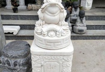 绵阳金蟾立柱石动物雕塑