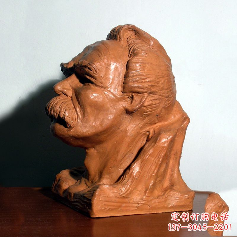 绵阳尼采雕塑头像泥稿