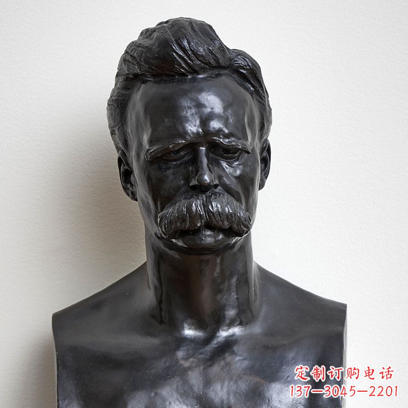 绵阳尼采石雕头像,独特而华丽