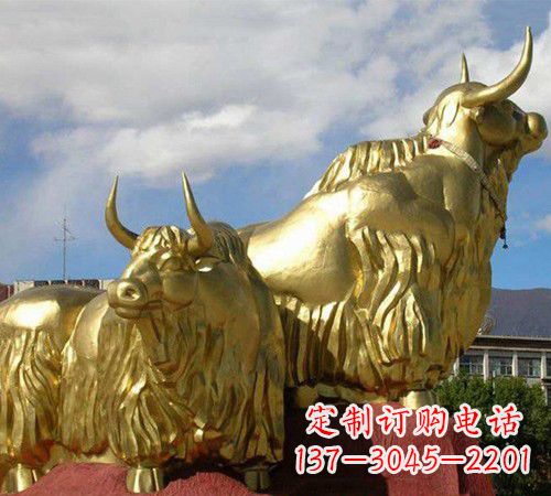 绵阳漆金牦牛铜雕