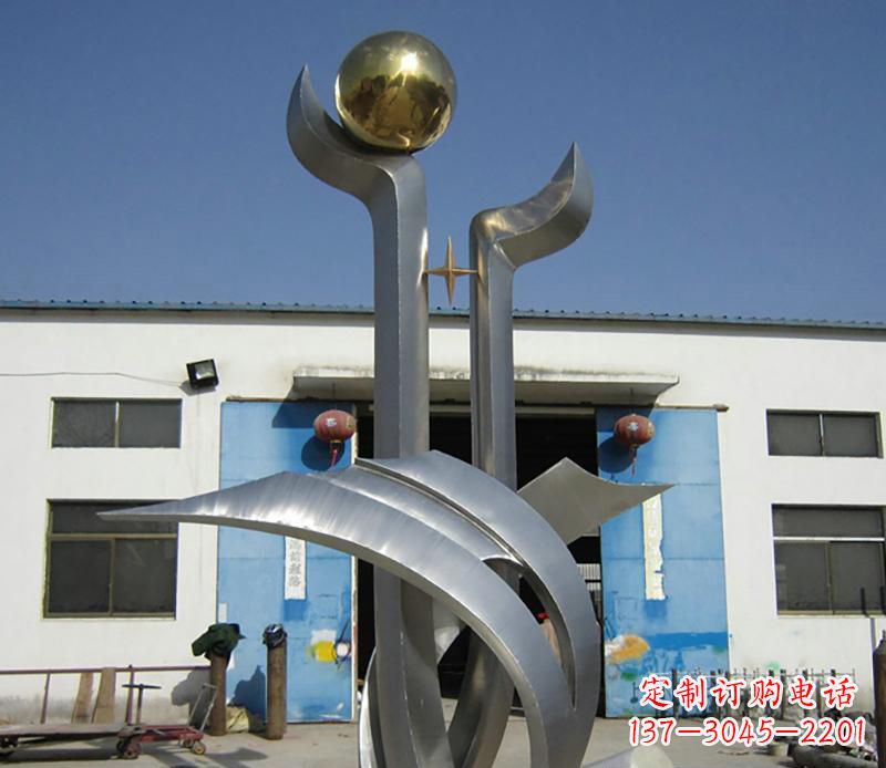 绵阳中领雕塑:不锈钢树叶雕塑,精美绝伦
