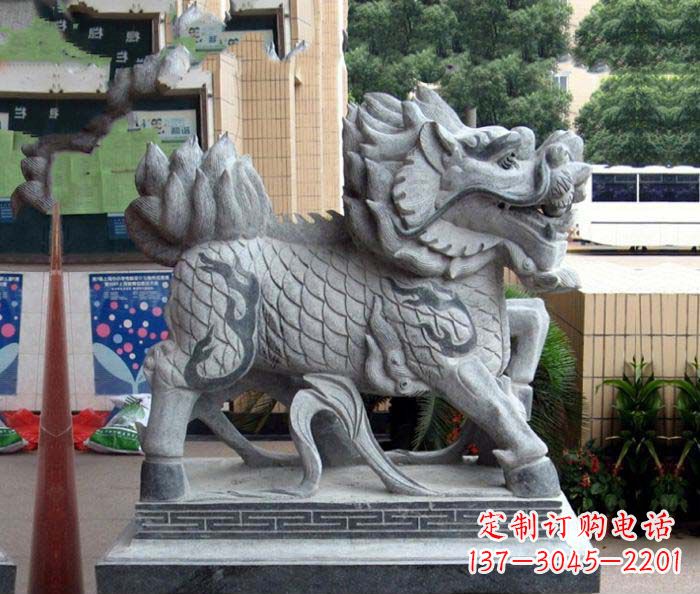 绵阳精美绝伦的麒麟雕塑