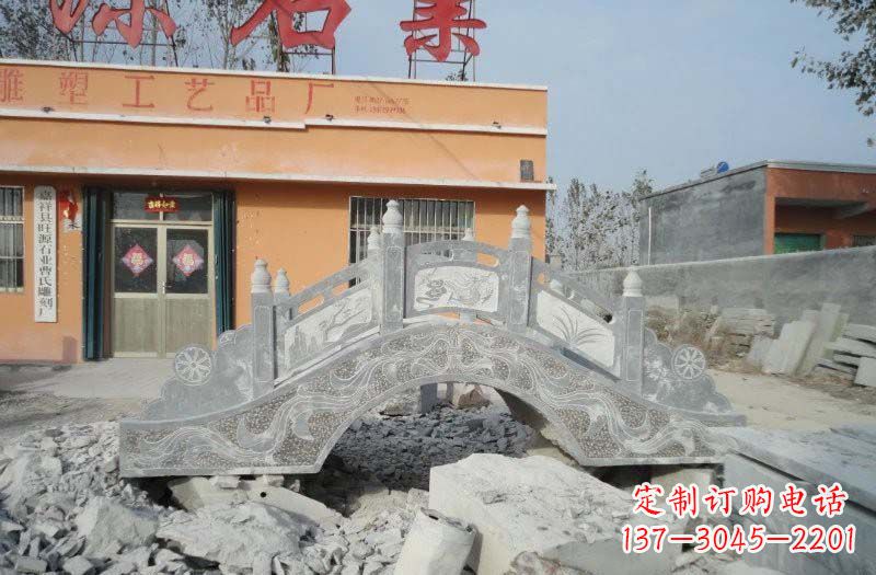 绵阳青石仿古拱桥雕塑,令领雕塑为您打造