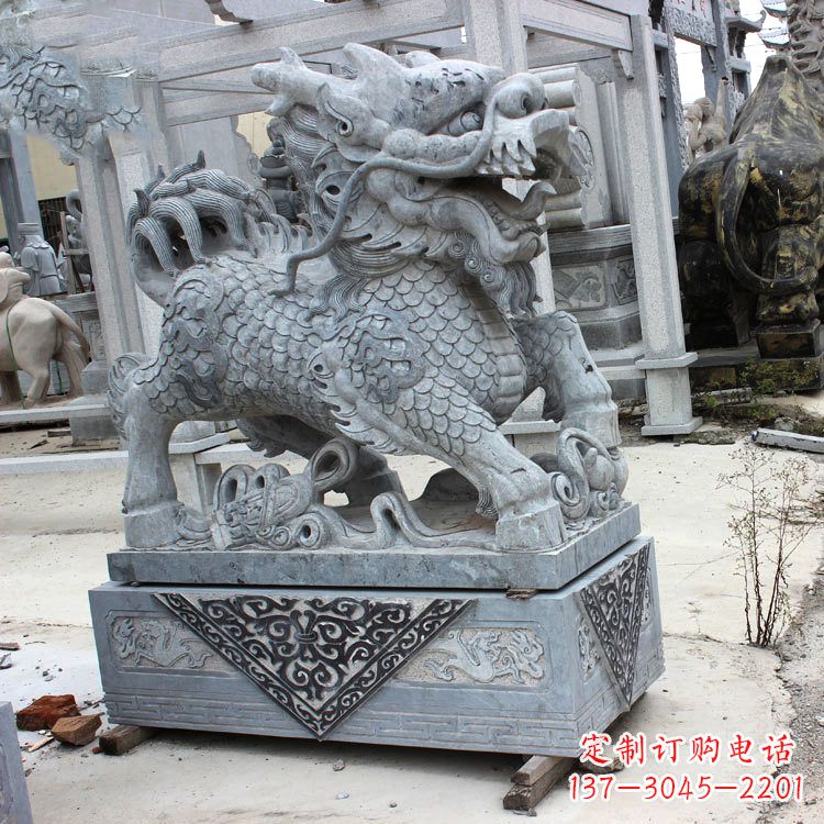绵阳色彩缤纷的青石仿古石雕麒麟