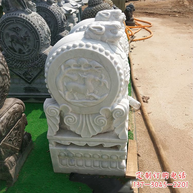 绵阳青石门墩石带浮雕