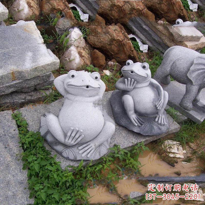 绵阳别具一格的青石青蛙喷水雕塑