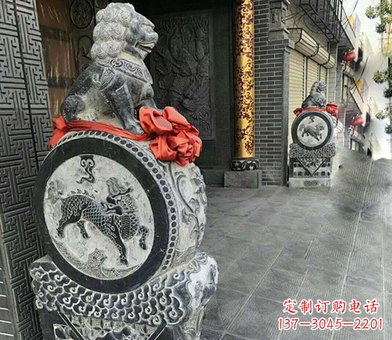 绵阳狮子抱鼓石门墩雕塑,体现古典风格