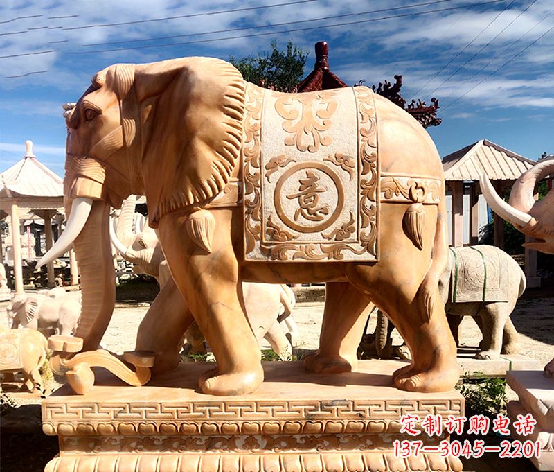 绵阳精致多姿的大象雕塑