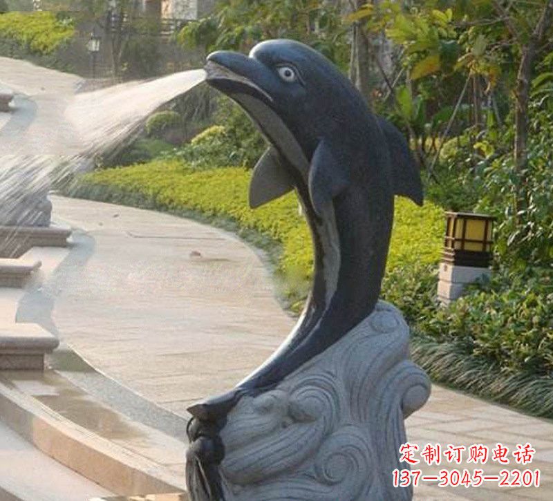 绵阳海豚雕塑:惊艳世间,把精灵捧在掌心