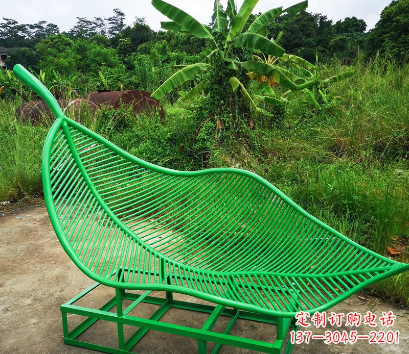 绵阳树叶不锈钢景观雕塑