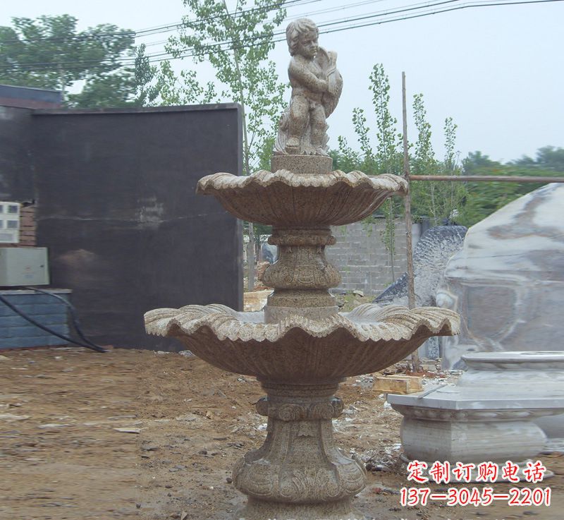 绵阳双手捧钵的石雕佛像